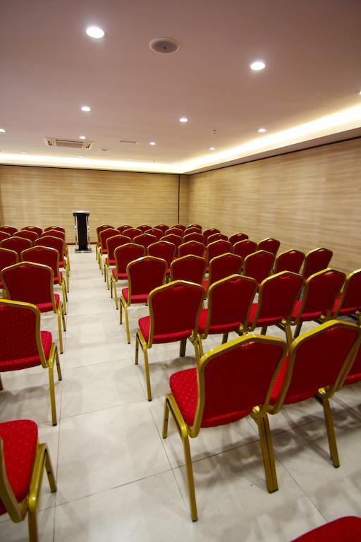 Putatan Platinum Hotel Kota Kinabalu Ngoại thất bức ảnh